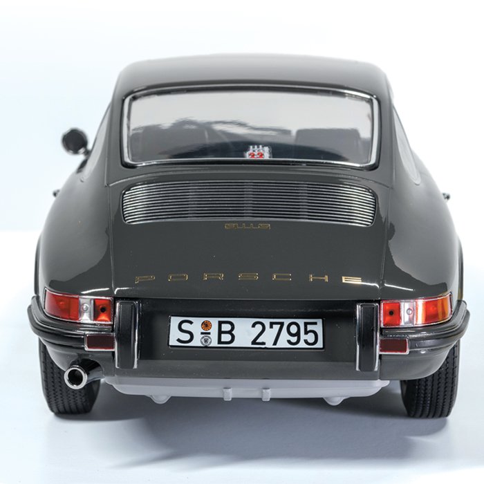 1:12-Scale 1972 Porsche 911 S 1:12-Scale 1972 Porsche 911 S