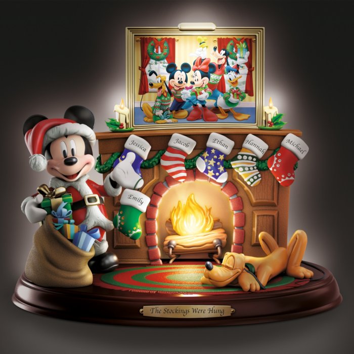 Mickey Mouses echtes Gesicht zu Weihnachten · Creative Fabrica