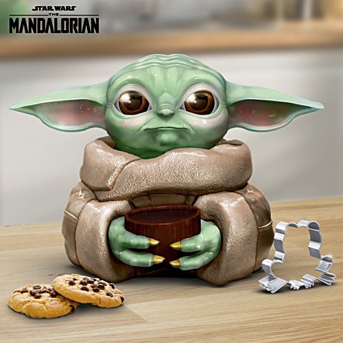 STAR WARS The Child Cookie Jar With A Frog Cookie Cutter