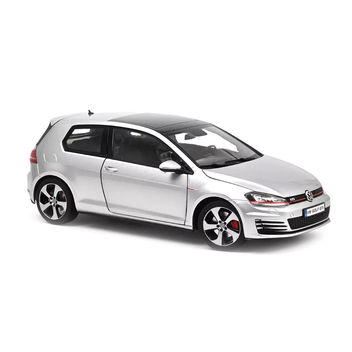 1:18-Scale VW Golf GTI 2013 Silver Diecast Model