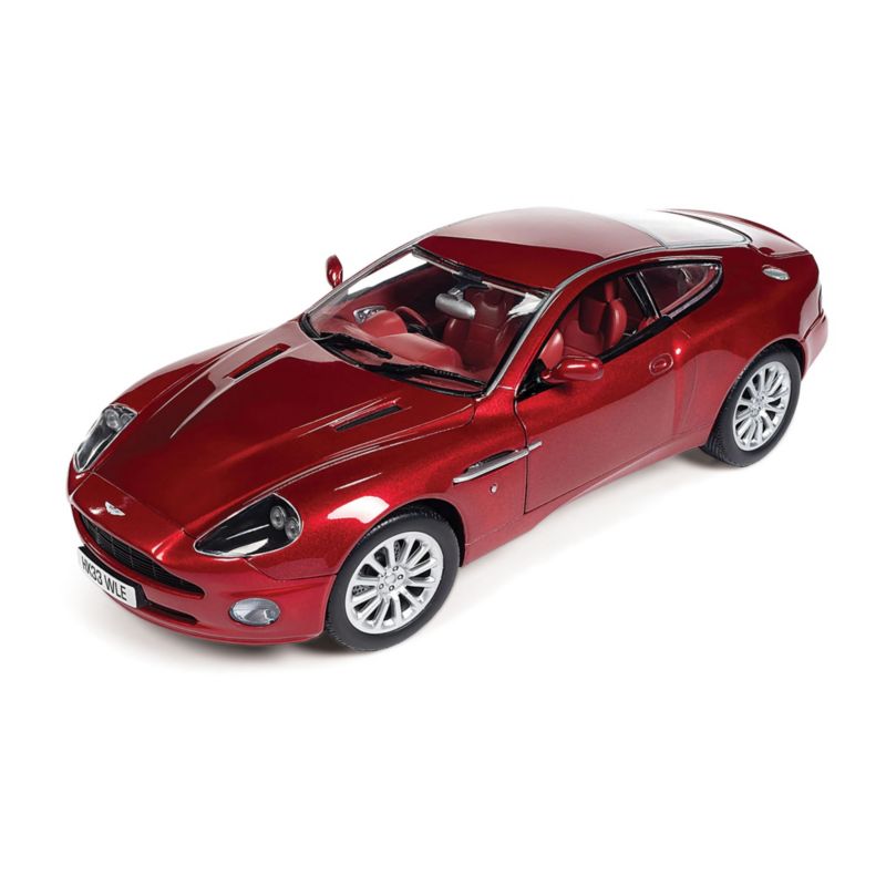 1:18-Scale 2005 Aston Martin V12 Vanquish Diecast Car