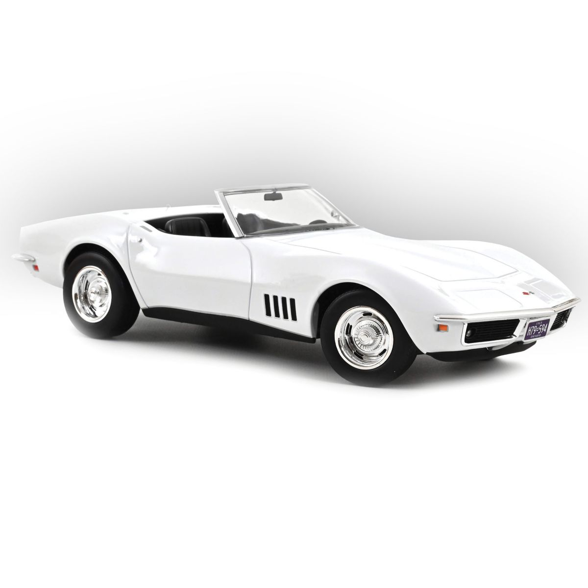 1:18-Scale 1969 Chevrolet Corvette Convertible Diecast Model