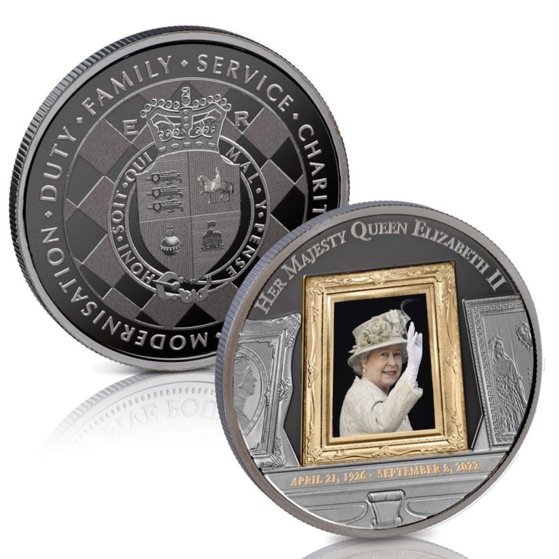 The Queen Elizabeth II Memorial Commemorative — Layered In Black Gold
