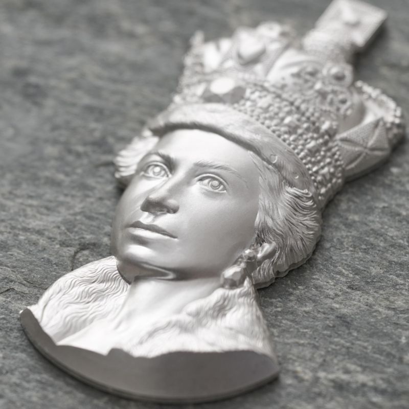 The Ultra High-Relief Queen&#039;s Portrait 2oz Silver Coin